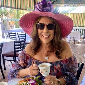 Meet your Posher, Vikki